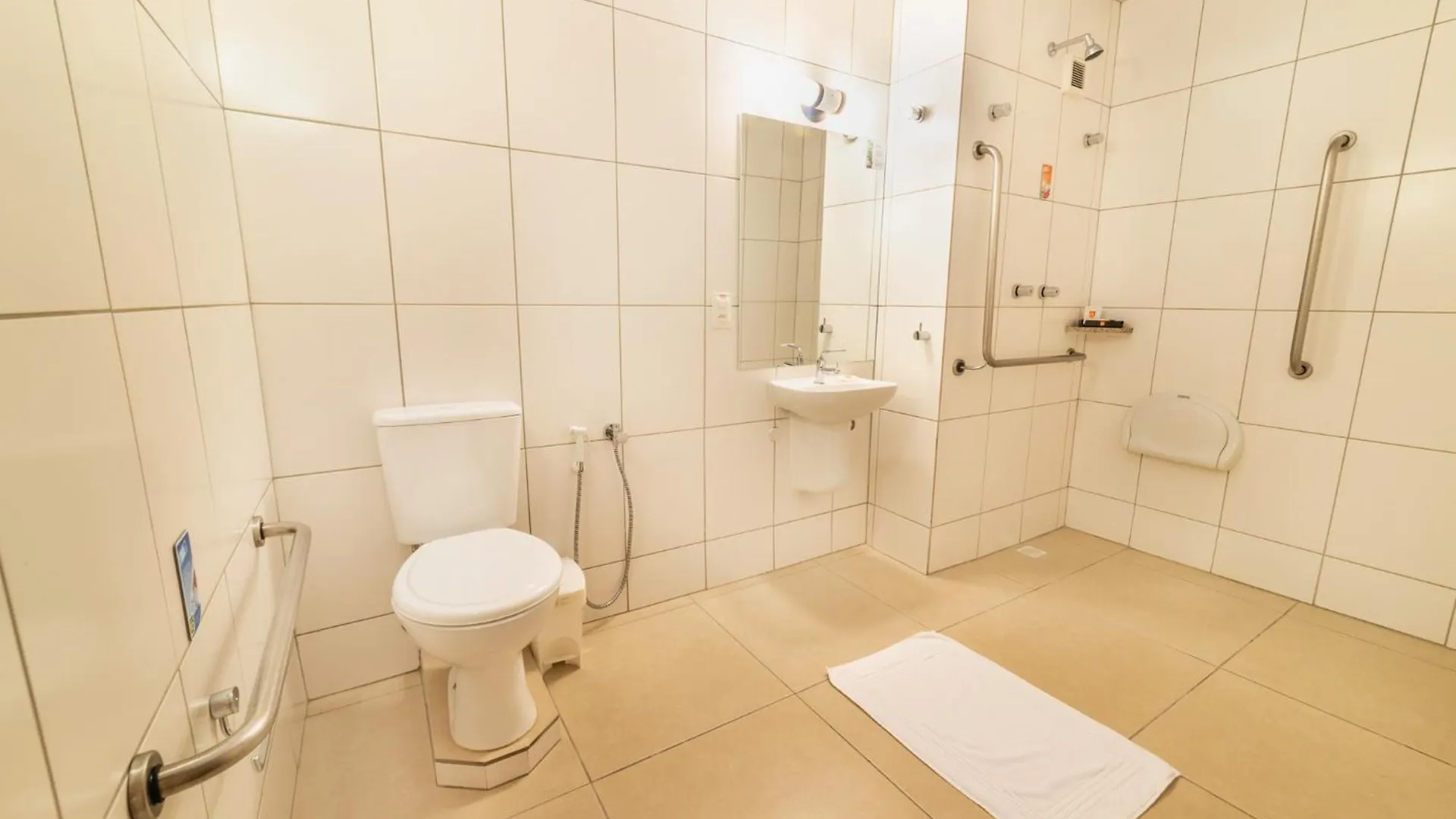 ***  Hotel 10 Itajai/Navegantes Brasilien